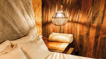 Deluxe Double Room, Balcony, Mountain View | Blackout drapes, iron/ironing board, free WiFi