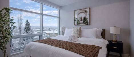 Bureau, fer et planche à repasser, lit parapluie, Wi-Fi