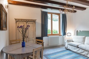 TV - Camera dello Scudiero - Pescate - Lecco (Lecco)