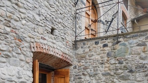 Unclassified image, 3 of 16, button - Camera dello Stalliere - Pescate - Lecco (Lecco)