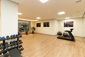 Fitness facility - Cozy 2-bedroom apartment in beautiful Marrakech with AC and gym (Marrakech)
