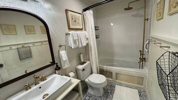 Jetted tub, hair dryer, soap, shampoo