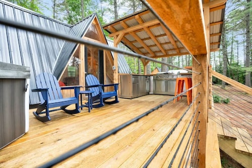 Secluded A-Frame Cabin Retreat in Oxford
