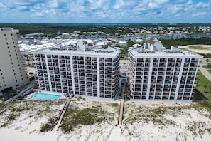 Exterior - Sea for Miles at the Palms 603!
3 BR And 2BA- Sleeps 8 - Beach Views and Access (Orange Beach)