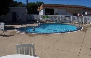 Piscina stagionale all'aperto