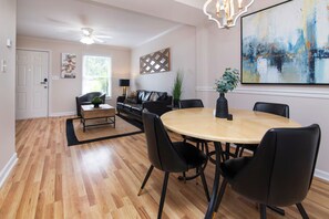 Interior - Monthly-Friendly 2BR with Full Home Amenities (Charlotte)