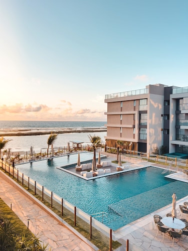 Praia Exclusive Muro Alto by Sintta