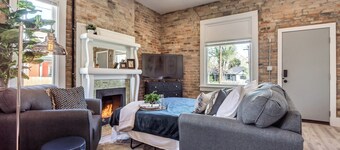 Chic Brick Loft with Fireplace & King Bed U2