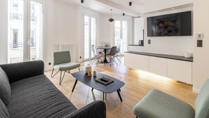 Living area - Villa Royale - Luxurious 3 bedrooms near Croisette (Cannes)