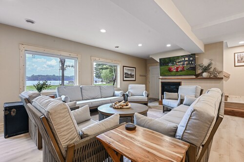 5 BR Family Hangout I Lake Views I Firepit