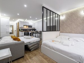 1 bedroom, iron/ironing board, WiFi, bed sheets - Modern apartment for 4 people near the Palais (Cannes)