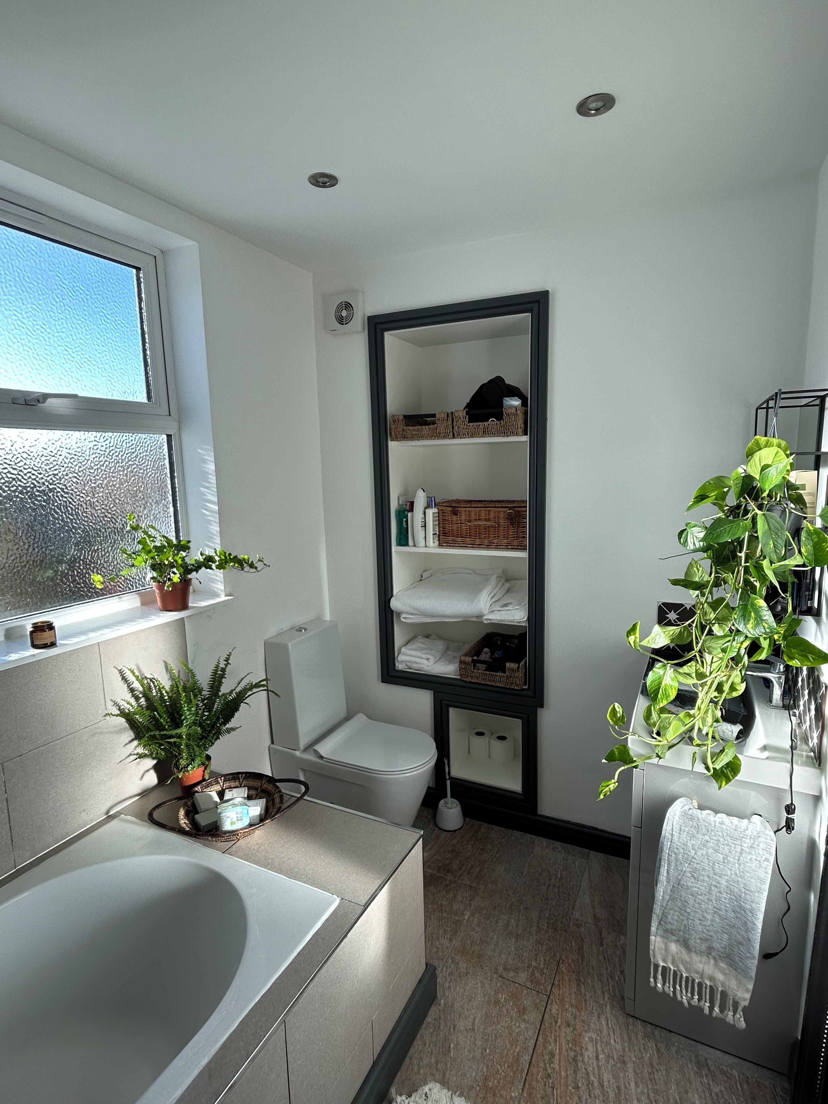 Serviettes fournies, savon, papier toilette