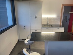 Fridge, microwave, oven, stovetop - Modern house near the sea (Trébeurden)
