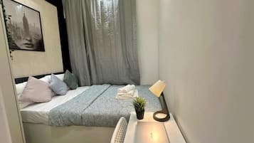 Desk, laptop workspace, iron/ironing board, free WiFi