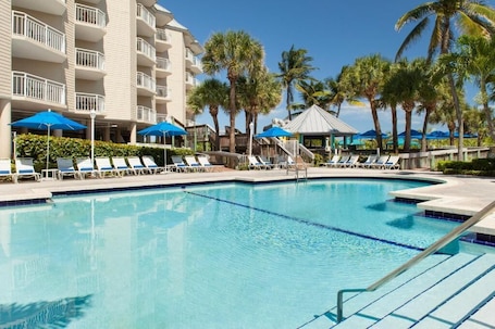 3 piscinas al aire libre. Beach Villas