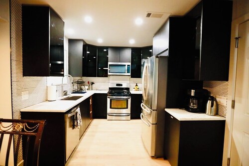 Lovely 4-bedroom house in vibrant Austin neighborhood