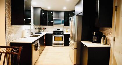 Lovely 4-bedroom house in vibrant Austin neighborhood