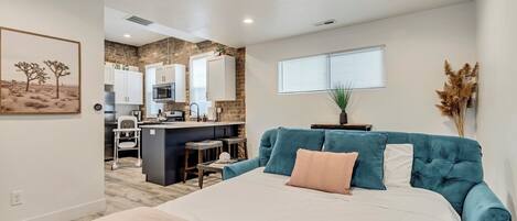 3 soverom, internettilgang og sengetøy