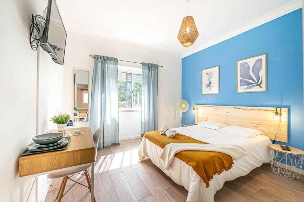 Camera doppia, balcone | Ferro/asse da stiro, Wi-Fi gratuito