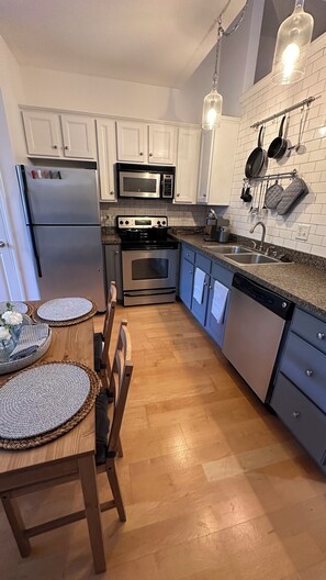 Microwave, oven, stovetop, dishwasher