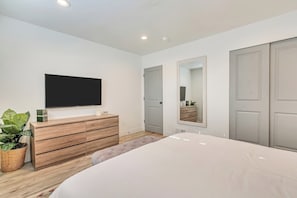 2 bedrooms, Internet, bed sheets