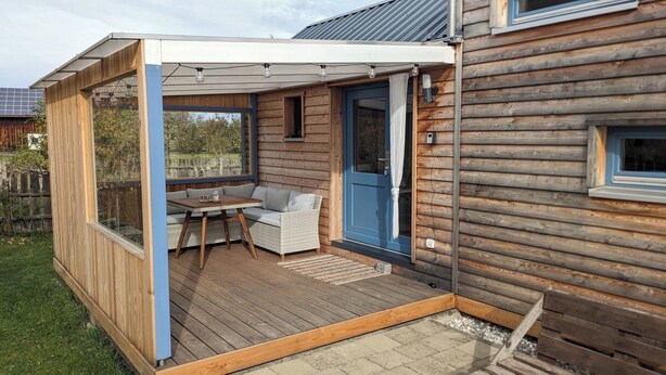 Unclassified image, 1 of 15, button - Modern, cozy tiny house with covered terrace (Thaining)