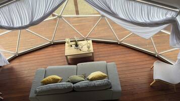 Family Triple Room, Mountain View | Living area