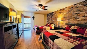 Iron/ironing board, WiFi, bed sheets - The Ranch at River Breeze Getaway (River Ranch)