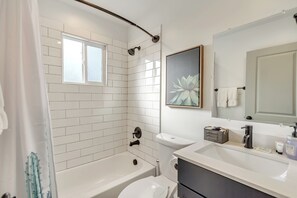 Towels, toilet paper - Modern Home w/ Smart TVs & Full Kitchen (Salt Lake City)