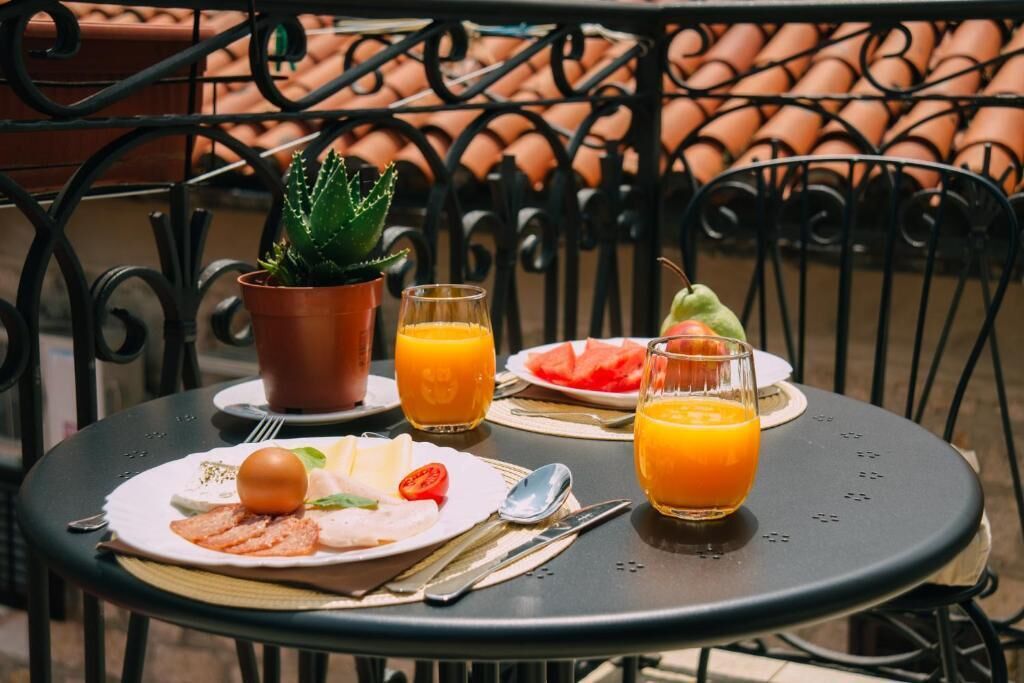Breakfast meal