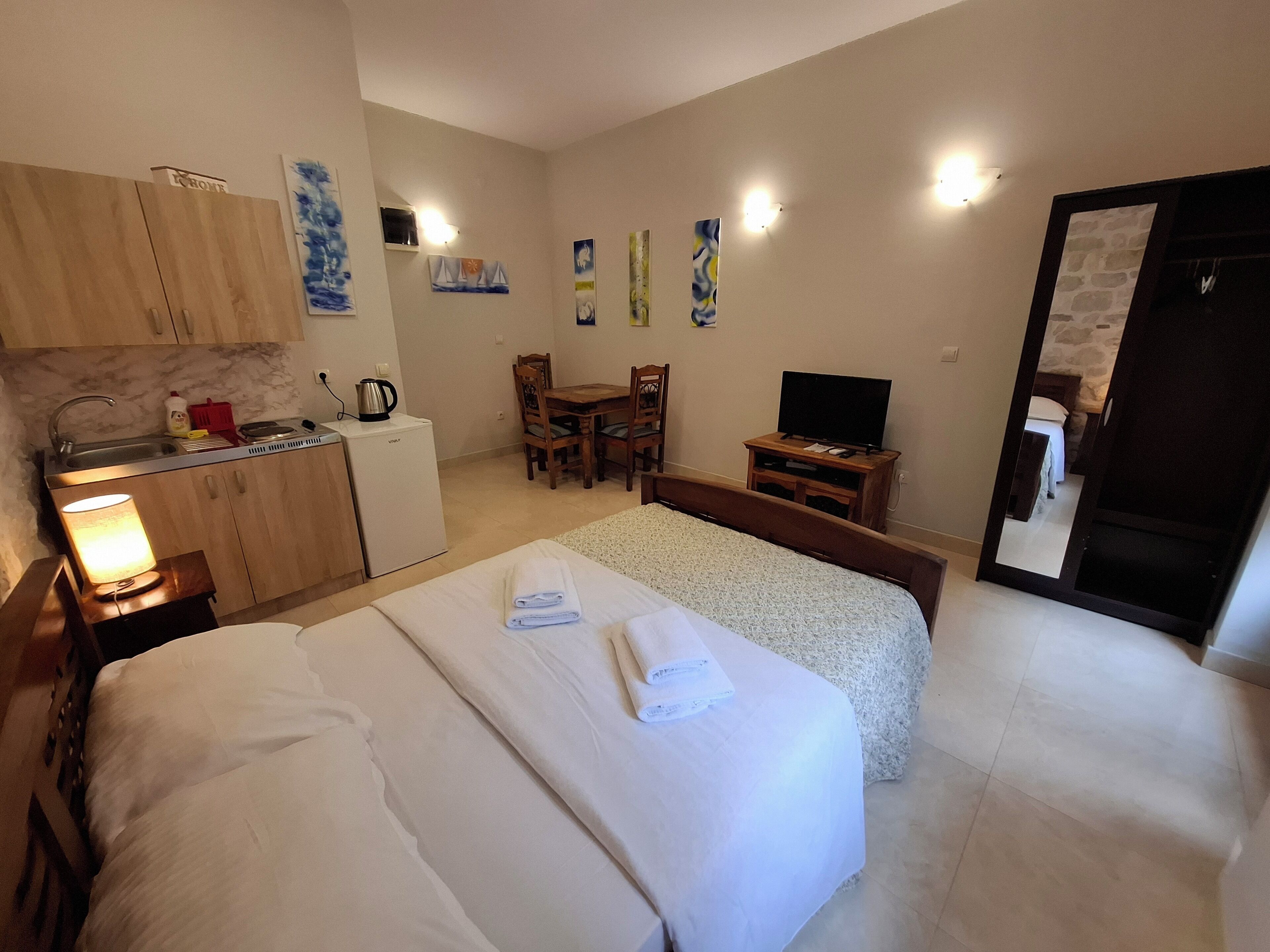 Private kitchenette