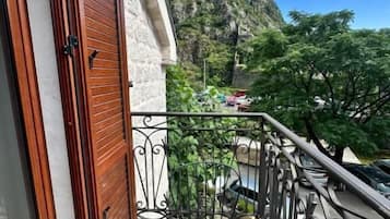 Romantisches Doppelzimmer, 1 Queen-Bett, Balkon | Blick vom Balkon