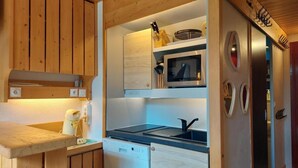 Private kitchen - 100m from ski slopes, 2nd floor, tv, 30m², Les Arcs (Les Arcs)