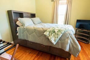 2 habitaciones, tabla de planchar con plancha, wifi y ropa de cama 