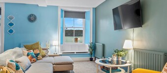 Large House in Central Ulverston | Sleeps 10 - Pass the Keys