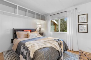 2 dormitorios, tabla de planchar con plancha, wifi y ropa de cama