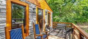 >Tiny House, Big Moments!