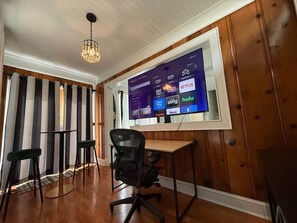 Interior - ! Blue Cottage Luxury Living (Greensboro)