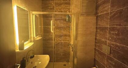 3BR - ROZ Family a House