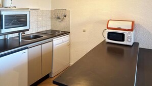 Kühlschrank, Ofen, Geschirrspüler