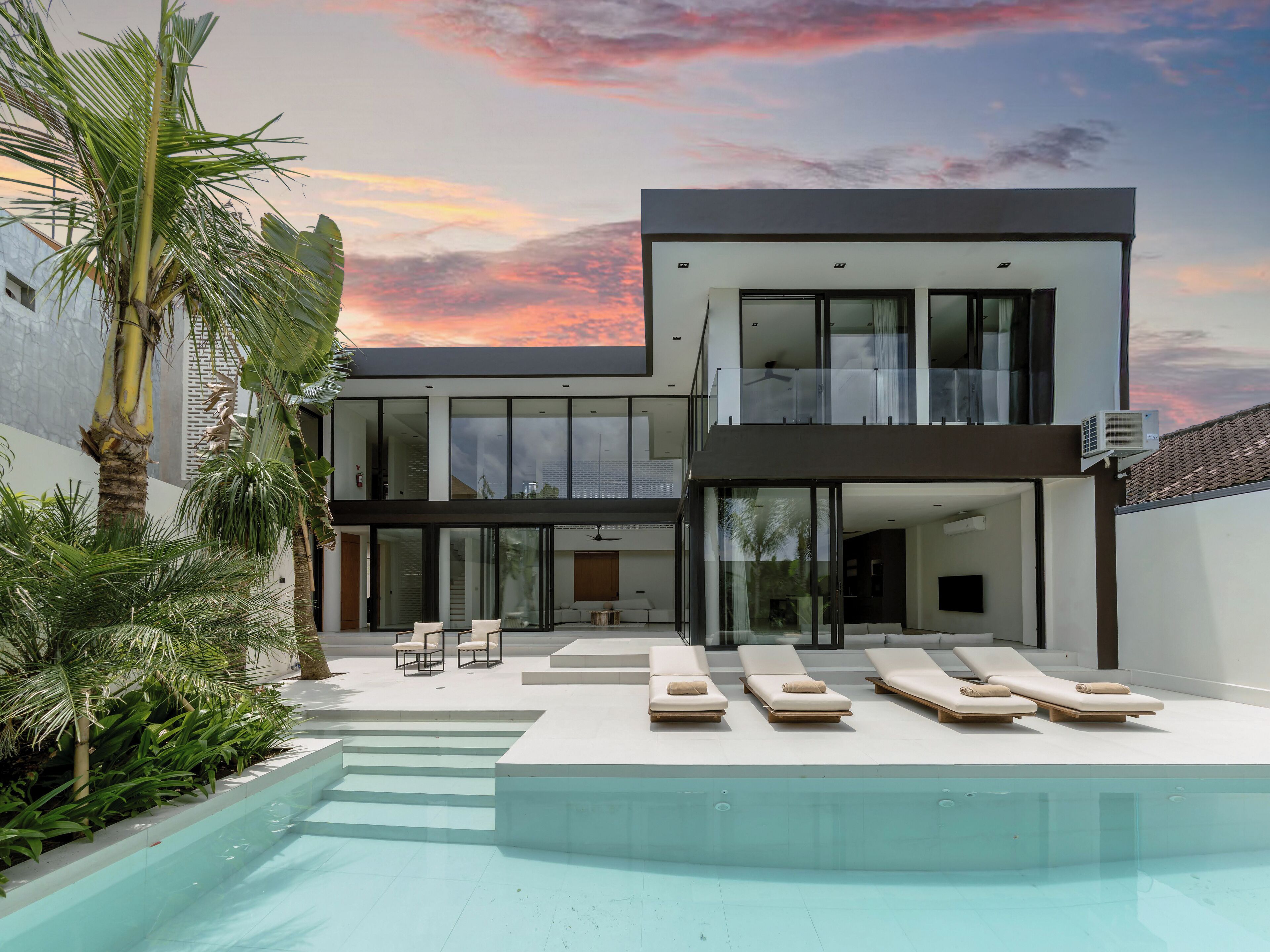 Front of property - evening/night