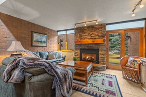 TV, fireplace - Ski Vibes + Summer Fun, Pool & Hot Tub & A/C (Park City)