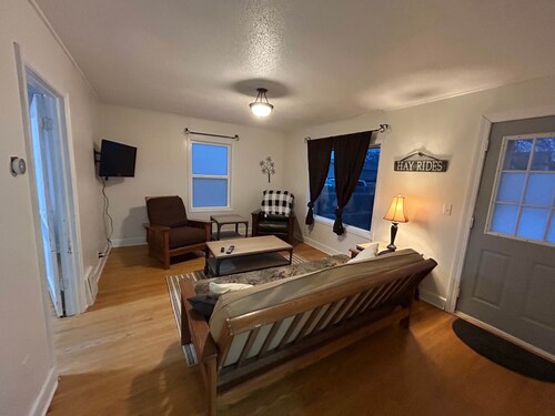 Cozy 2BR Retreat in Leola, SD! Pet Friendly