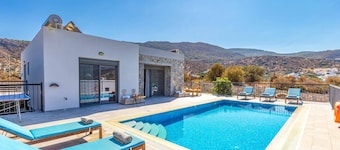 Villa Meliti by Villa Plus