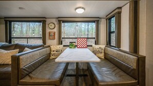 Dining - Moon Dancer at SOHO Park (Broken Bow)