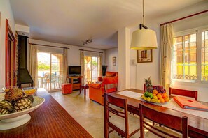 Smart TV, ping pong - Villa Reyes by Villa Plus (Nerja)
