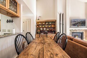 Dining - Gondola & Nottingham Park & Lake - Beautiful Penthouse w/ Beaver Creek Views! (Avon)