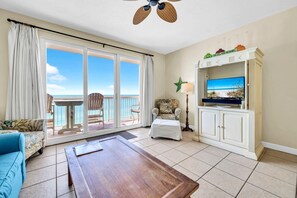 콘도, 퀸사이즈침대 1개 및 소파베드 (Seychelles 602) | 거실 공간