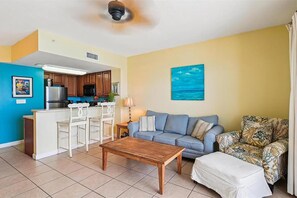 Living area - Seychelles 602 (Panama City Beach)