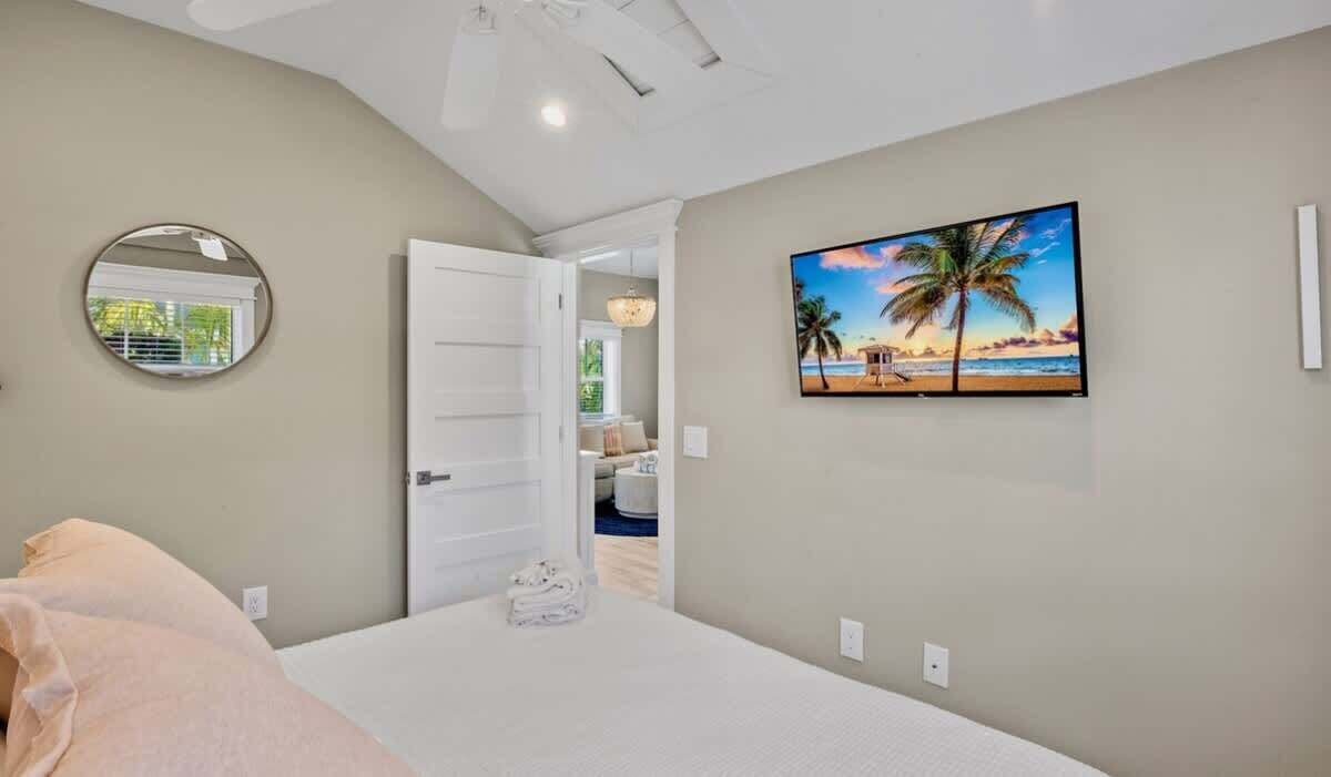 1 slaapkamer, een strijkplank/strijkijzer, wifi, beddengoed